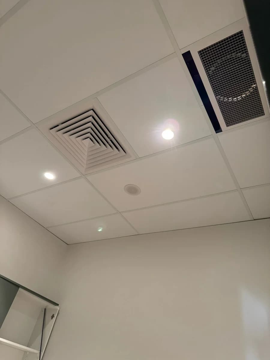 Commercial Air Conditioning Refurbishment Brisbane | Ductwork, Diffusers & Return Air Upgrade