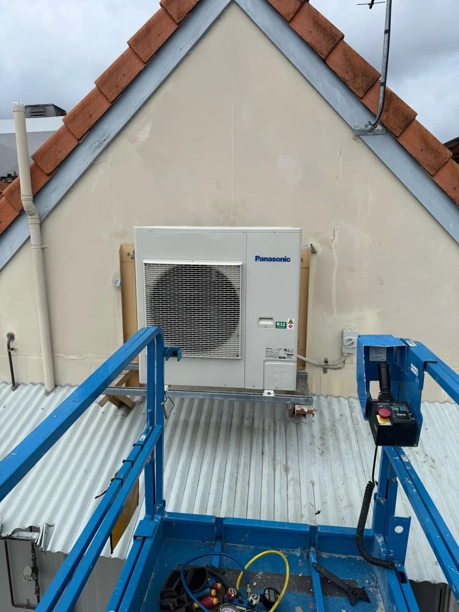 Fishbowl Rosalie Air Conditioning Replacement | Commercial Ducted HVAC Upgrade Brisbane — image 2